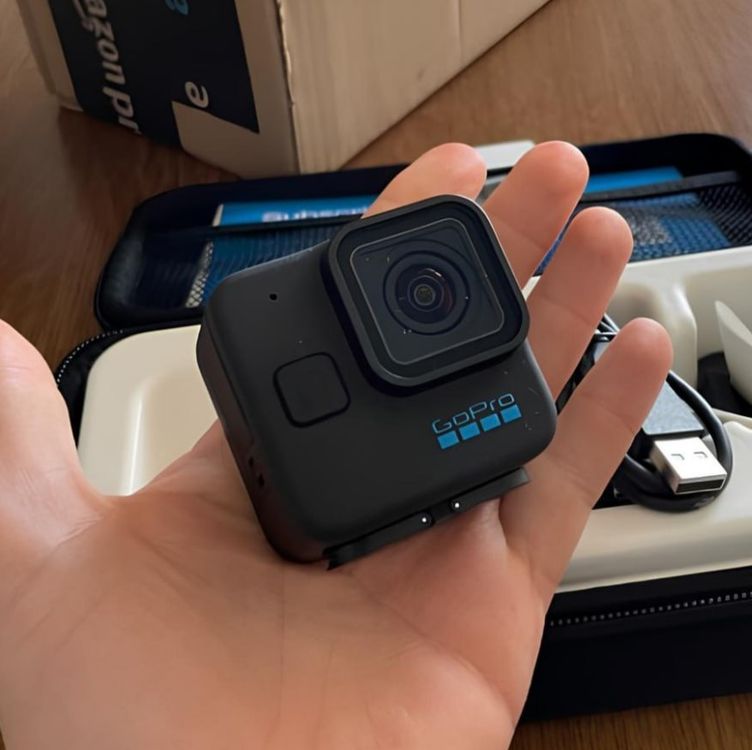 GoPro HERO11 Black Mini - Câmera de Ação Compacta à prova d'água